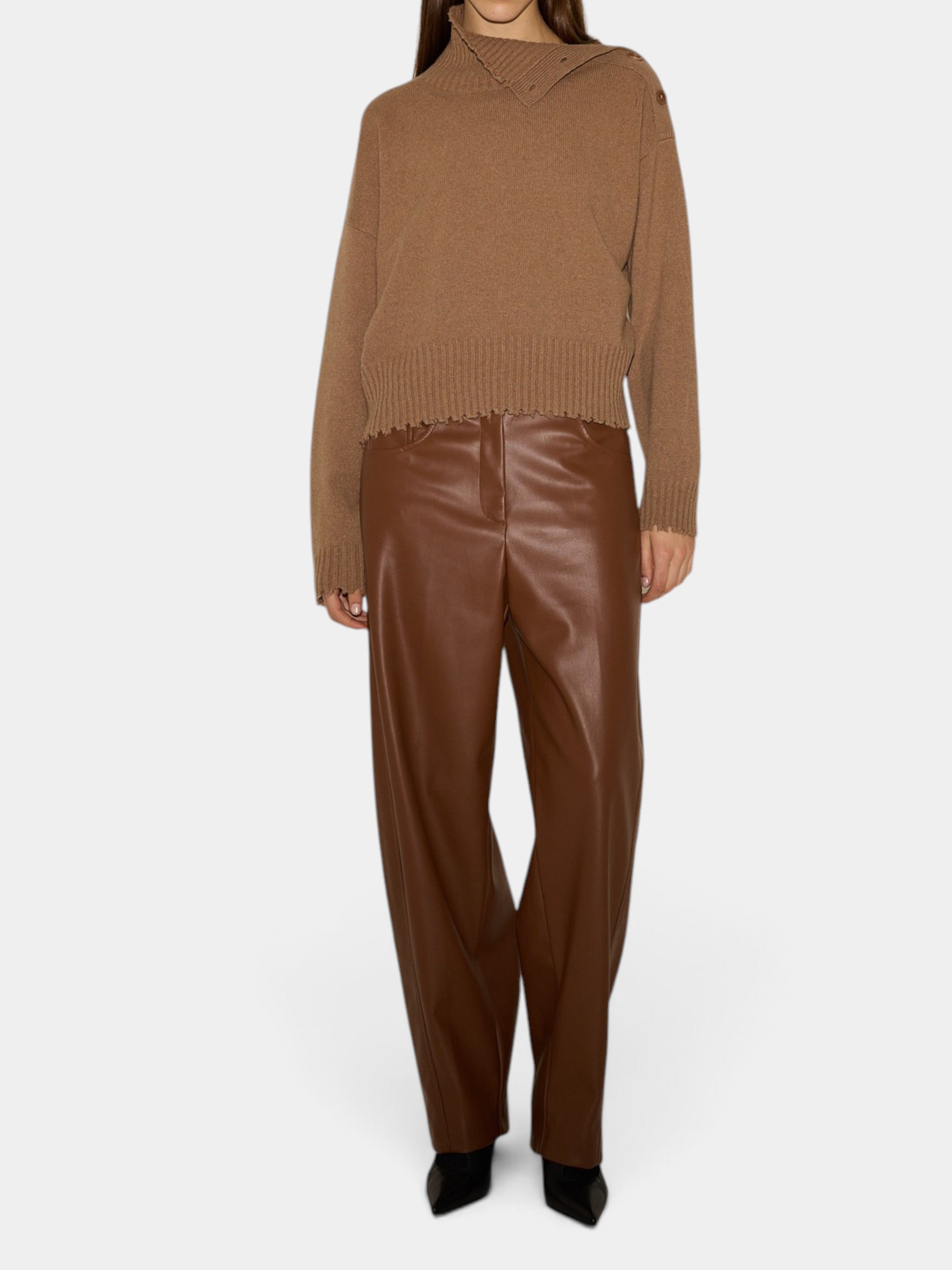 Nude Dolcevita in puro cashmere cammello
