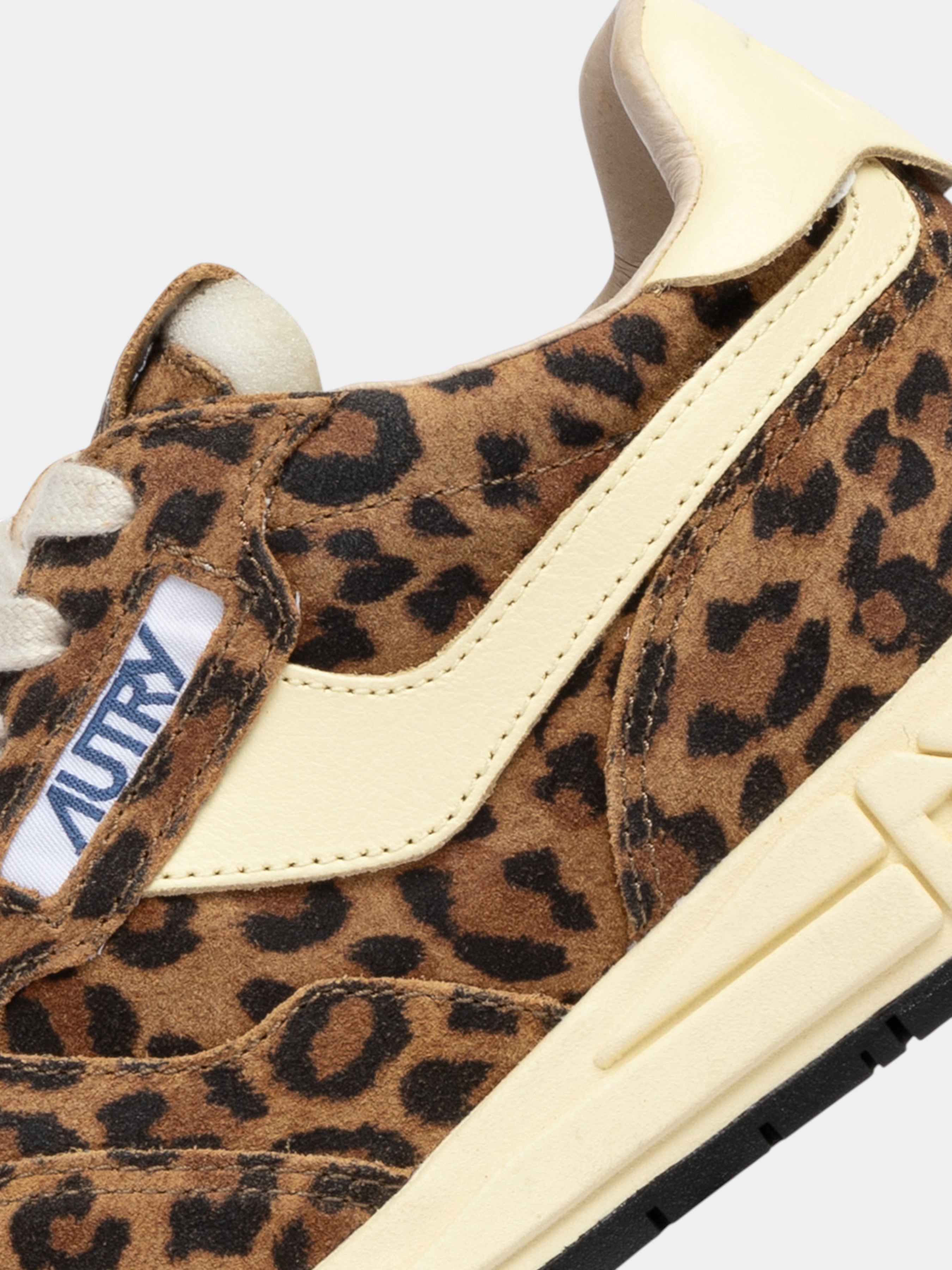 AUTRY SNEAKER WWLW UJ02 BALU.CH