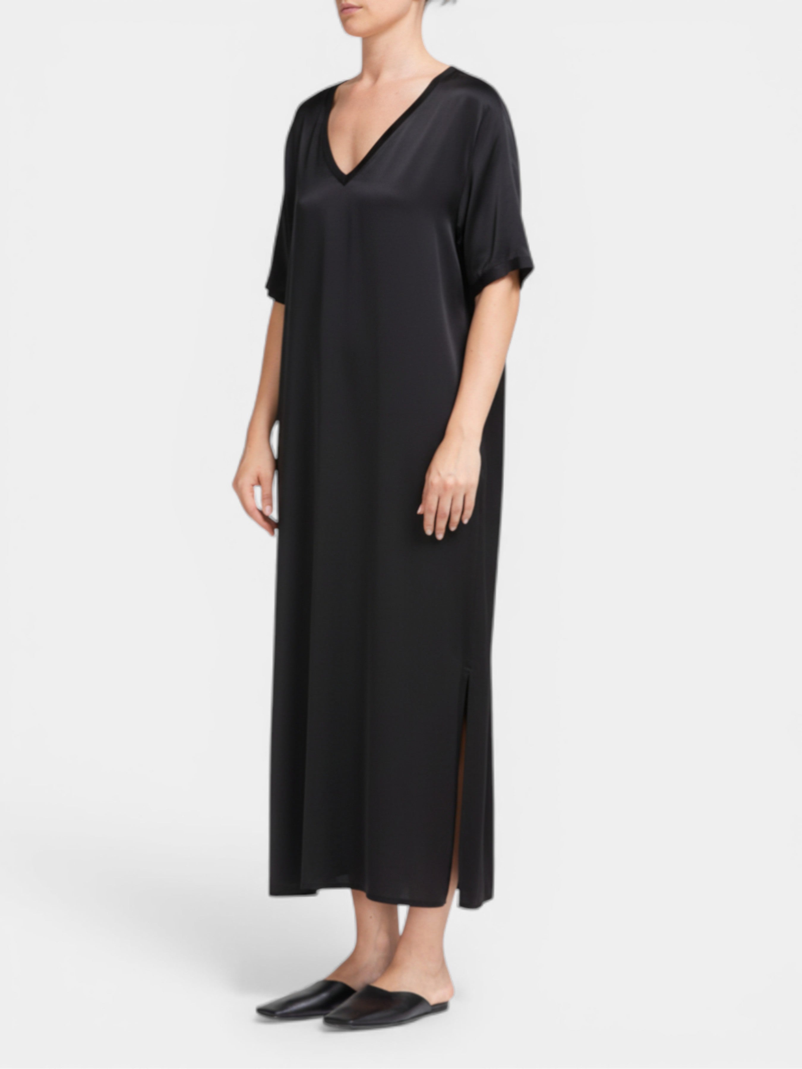 GENTRY PORTOFINO VESTITO IN MAGLIA D506KY NEROG9 BALU.CH